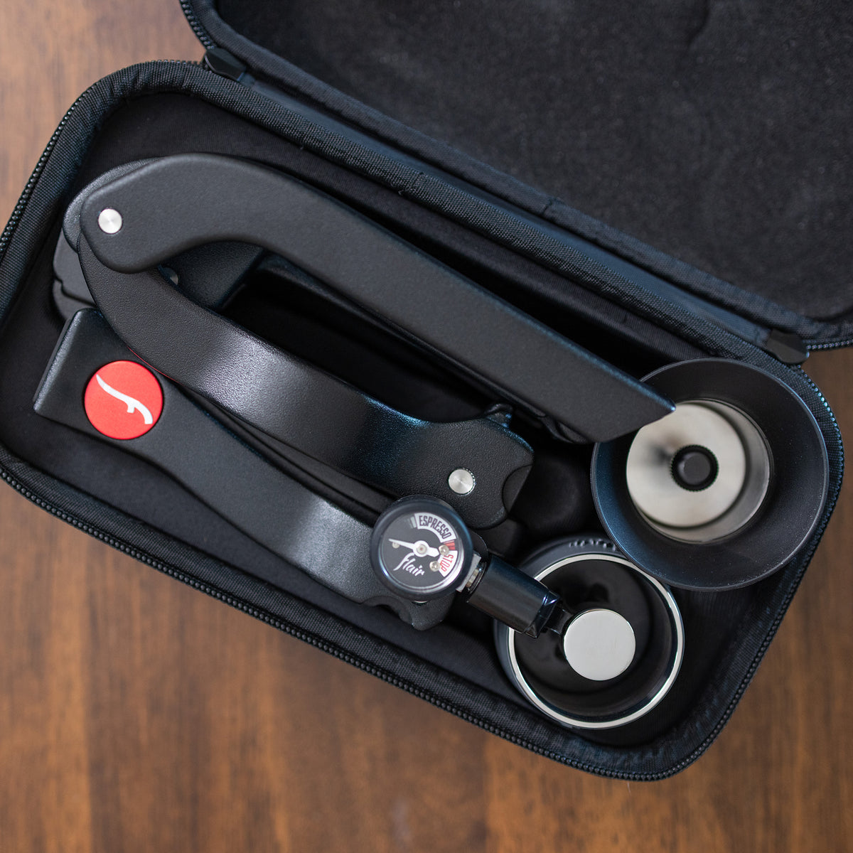 Flair 2GO folded in its case