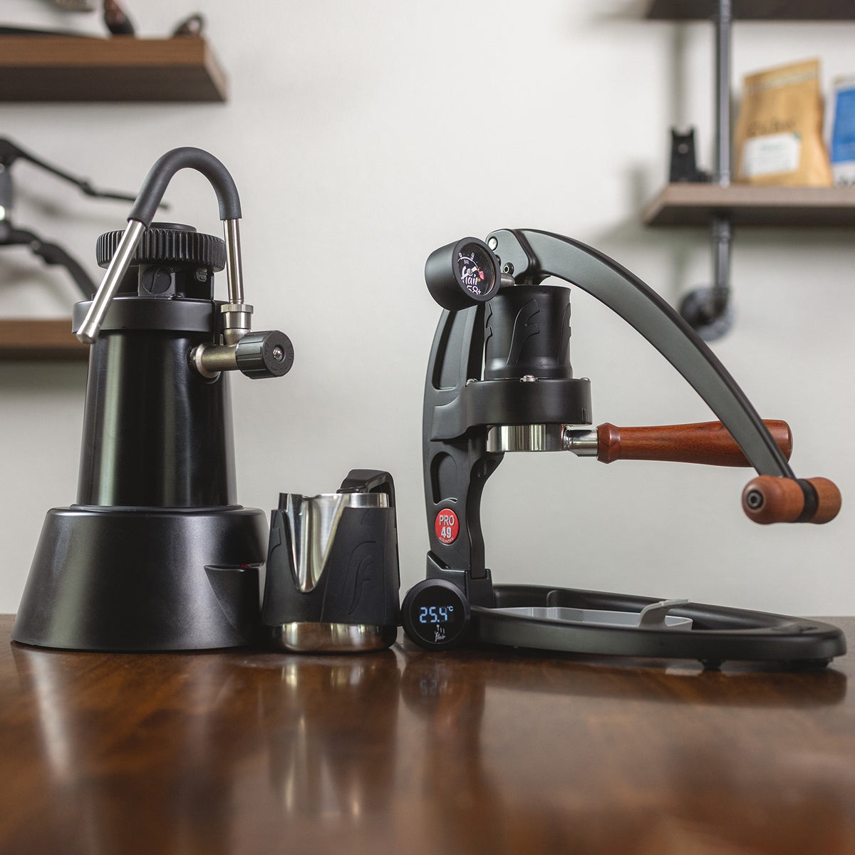 The Electric Steam Kit for the Flair 49 PRO manual espresso maker includes the eWizard Milk Steamer and the Flair Milk Pitcher.